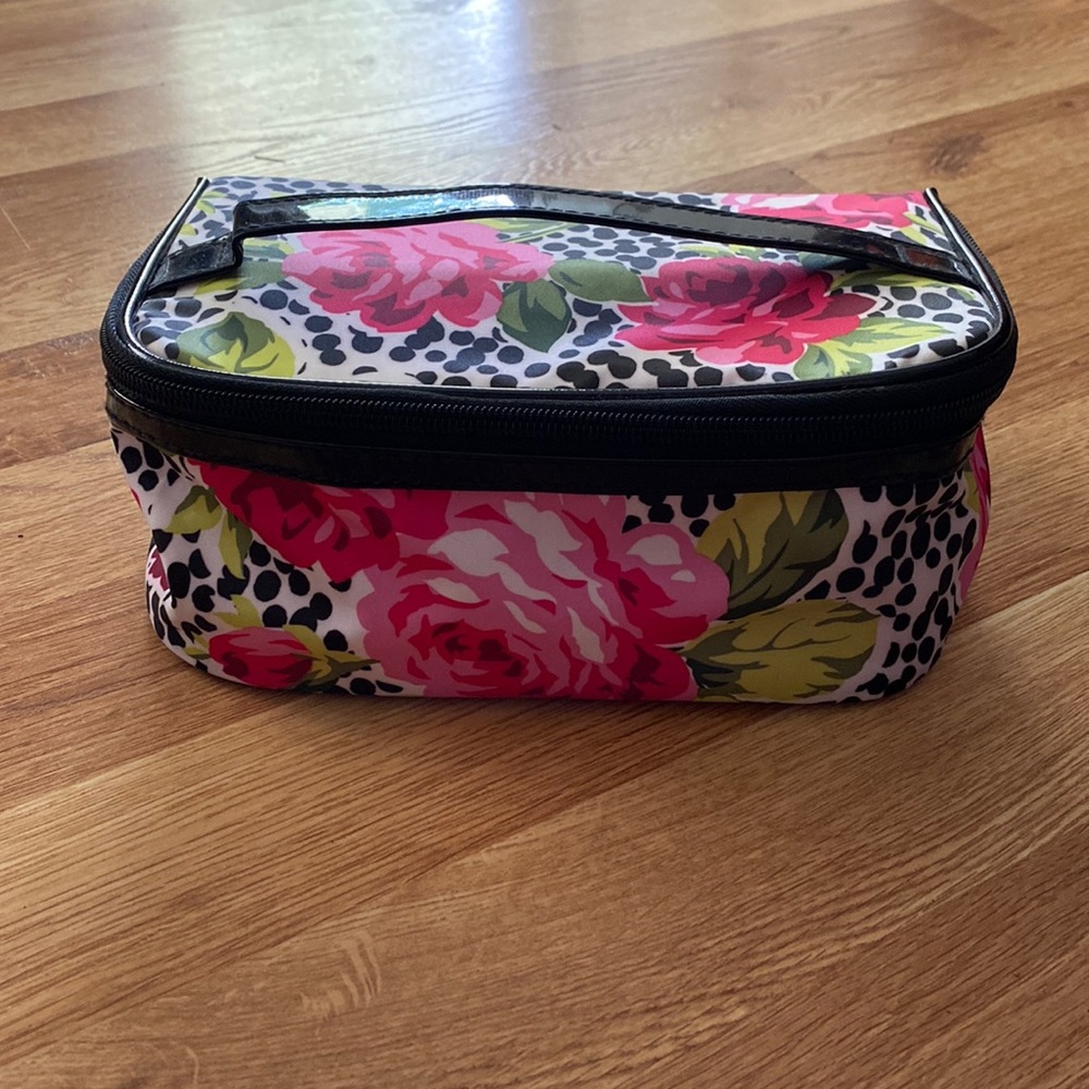 Makeup bag